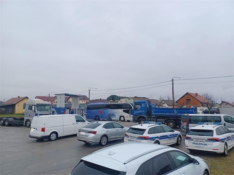 Slika \PU_V\vijesti\2025\Sračinec - tehnička ispravnost vozila\Slika 2.jpg